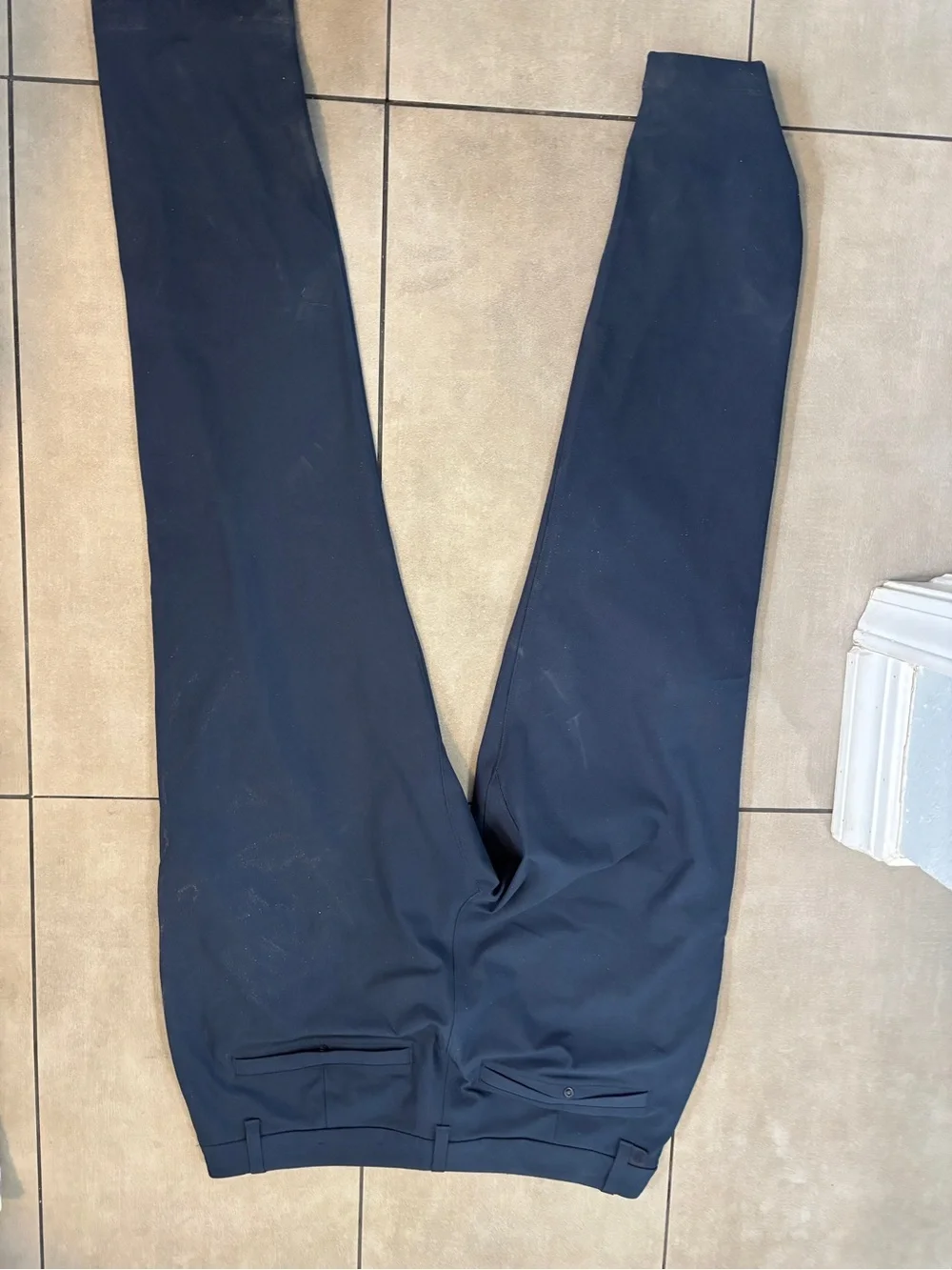 Lululemon mens Classic Navy Slim performance Pants 34 x 30 excellent condition